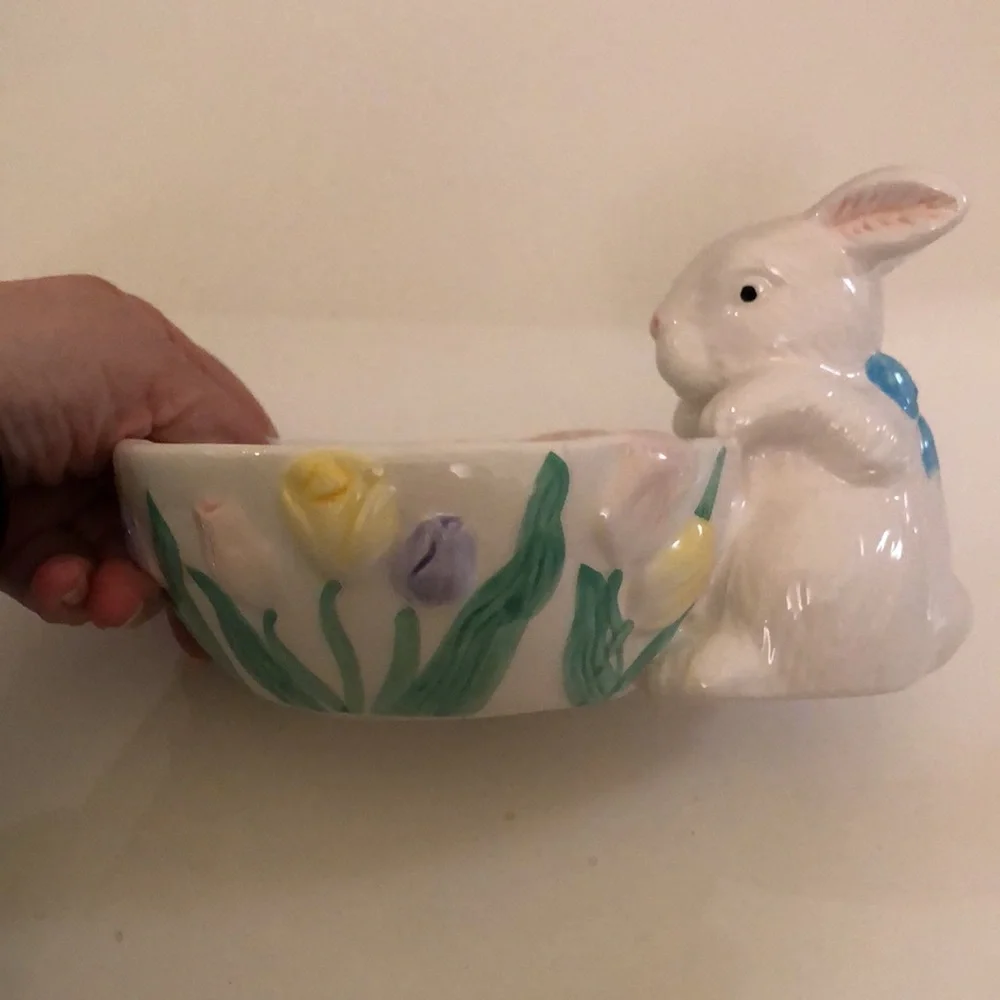 ⭐️Host Pick⭐️- Ceramic bowl with bunny - Picture 10 of 16